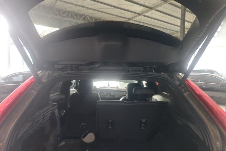 Used Cadillac XT4 2020 28T Two-Wheel-Drive Leading Version Trunk