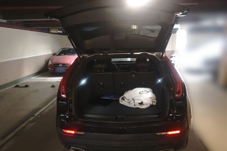 Used Cadillac XT4 2020 Revised Version 28T Two-Wheel Drive Tech Edition Trunk