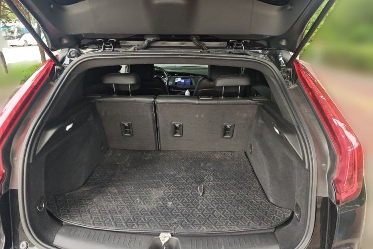 Used Cadillac XT4 2020 28T Two-Wheel Drive Tech Version Trunk