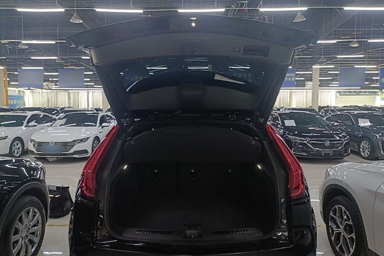Used Cadillac XT4 2020 Revised Version 28T Two-Wheel Drive Leading Edition Trunk