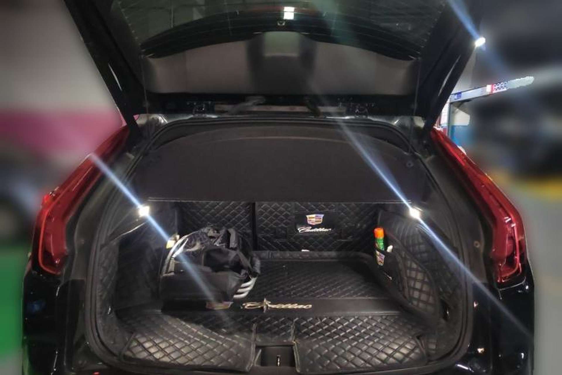 Used Cadillac XT4 2020 28T Two-Wheel-Drive Leading Version Trunk