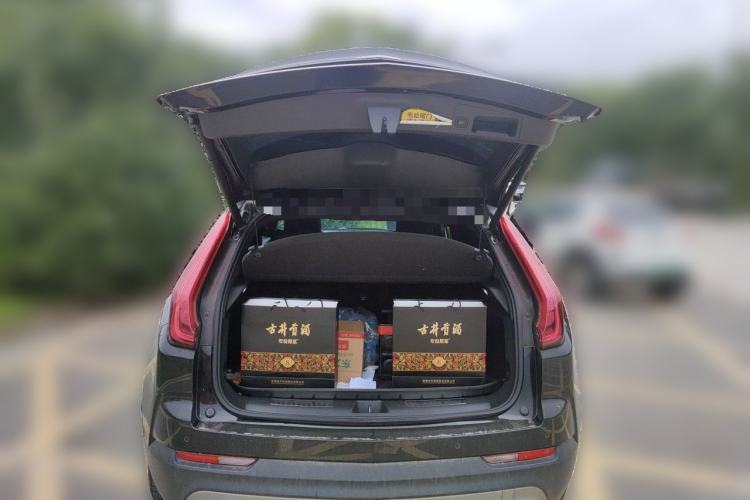 Used Cadillac XT4 2020 28T Two-Wheel-Drive Leading Version Trunk