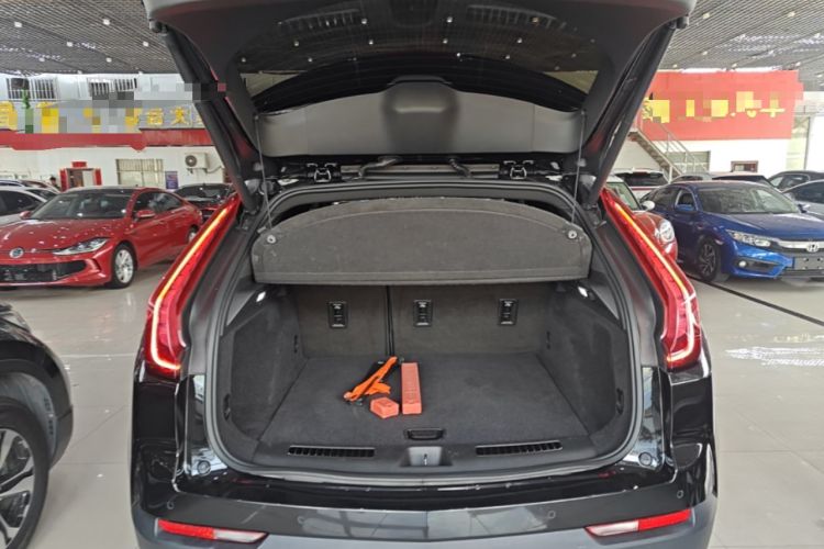 Used Cadillac XT4 2020 Revised Version 28T Two-Wheel Drive Leading Edition Trunk