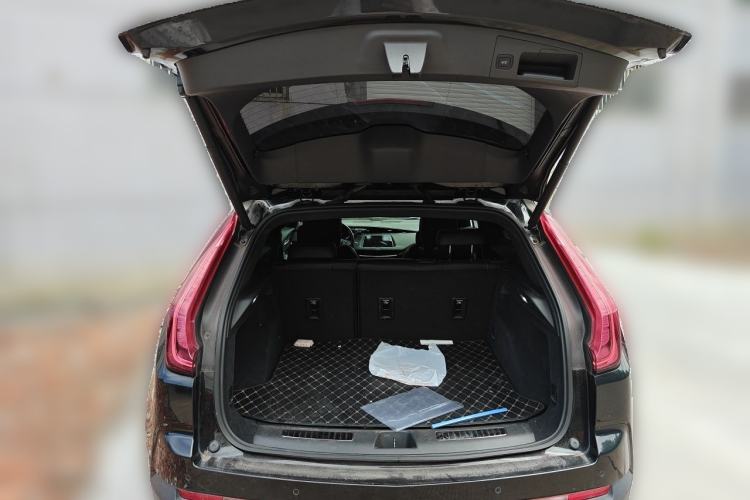 Used Cadillac XT4 2020 Revised Version 28T Two-Wheel Drive Leading Edition Trunk