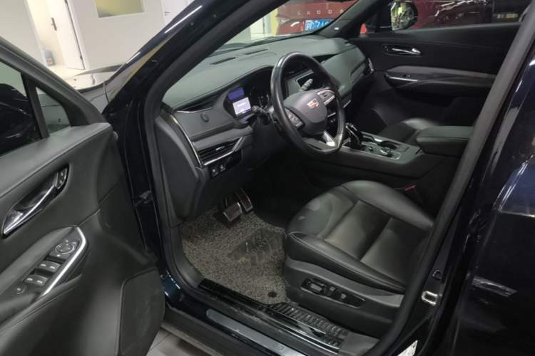 Used Cadillac XT4 2020 Revised Version 28T Two-Wheel Drive Leading Edition Driver Seat