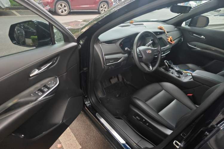 Used Cadillac XT4 2020 Revised Version 28T Two-Wheel Drive Luxury Edition Driver Seat