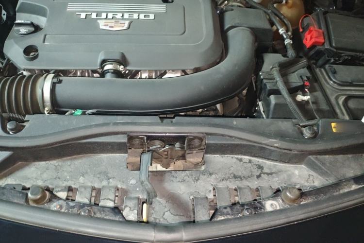 Used Cadillac XT4 2020 28T Two-Wheel-Drive Leading Version Engine Bay