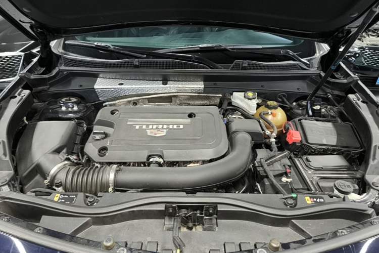 Used Cadillac XT4 2020 Revised Version 28T Two-Wheel Drive Tech Edition Engine Bay