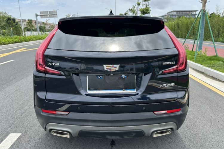 Used Cadillac XT4 2020 Revised Version 28T Two-Wheel Drive Leading Edition Exterior 3