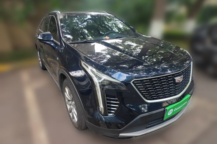 Used Cadillac XT4 2020 Revised Version 28T Two-Wheel Drive Luxury Edition Front Right 45 Deg