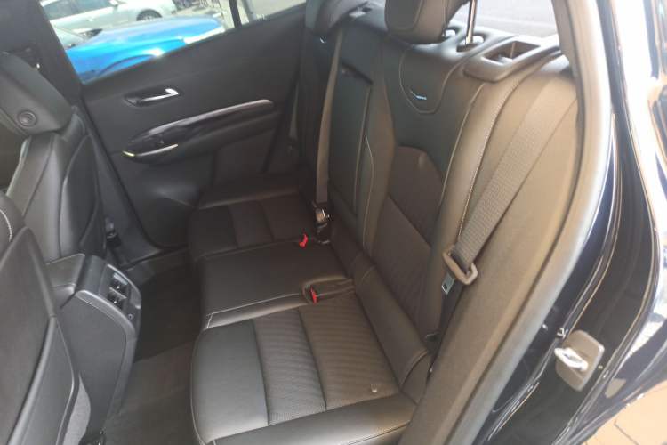 Used Cadillac XT4 2020 Revised Version 28T Two-Wheel Drive Tech Edition Interior 4