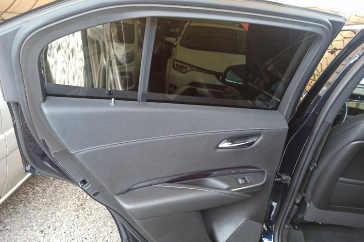 Used Cadillac XT4 2020 Revised Version 28T Two-Wheel Drive Tech Edition Interior 8