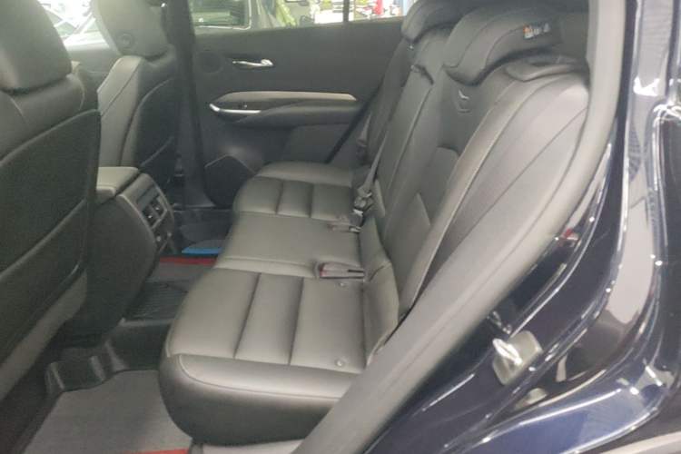 Used Cadillac XT4 2020 Revised Version 28T Two-Wheel Drive Leading Edition Left Rear Seat