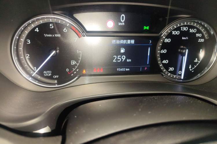 Used Cadillac XT4 2020 Revised Version 28T Two-Wheel Drive Leading Edition Odometer Close Up