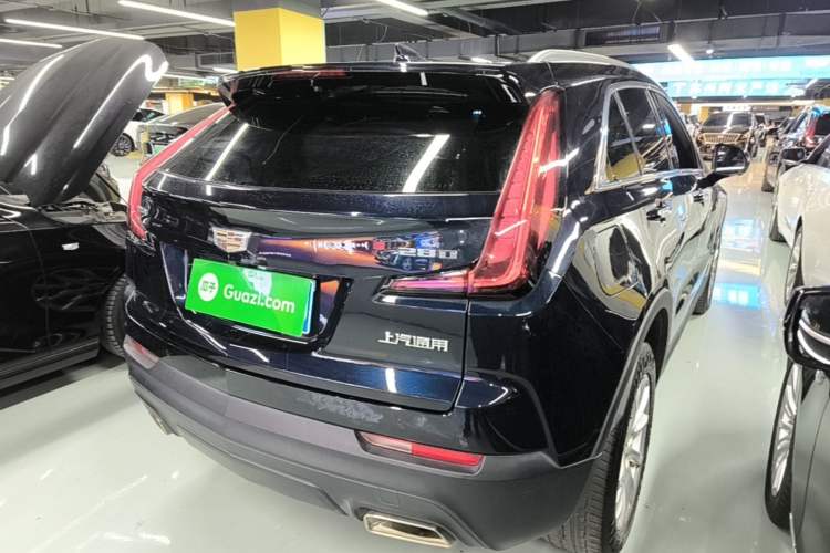 Used Cadillac XT4 2020 Revised Version 28T Two-Wheel Drive Tech Edition Rear Right 45 Deg