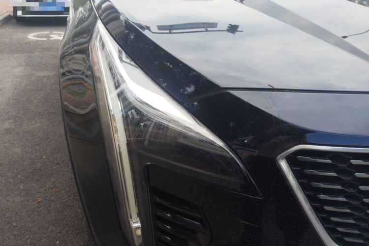 Used Cadillac XT4 2020 Revised Version 28T Two-Wheel Drive Leading Edition Right Front Headlight