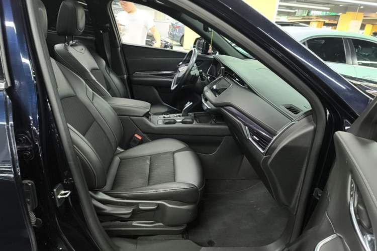 Used Cadillac XT4 2020 Revised Version 28T Two-Wheel Drive Tech Edition Right Front Seat