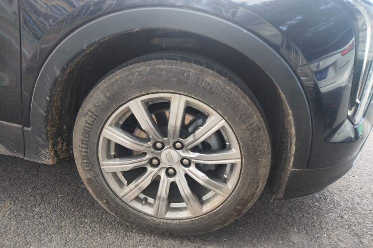 Used Cadillac XT4 2020 Revised Version 28T Two-Wheel Drive Leading Edition Right Front Wheel Hub