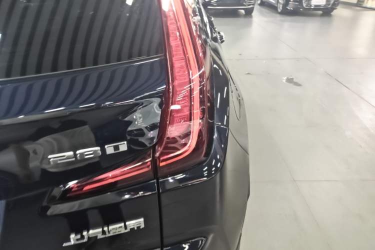 Used Cadillac XT4 2020 28T Two-Wheel-Drive Leading Version Right Rear Taillight