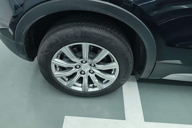 Used Cadillac XT4 2020 Revised Version 28T Two-Wheel Drive Leading Edition Right Rear Wheel Hub