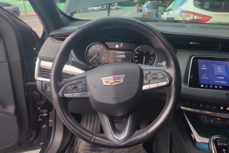Used Cadillac XT4 2020 Revised Version 28T Two-Wheel Drive Leading Edition Steering Wheel
