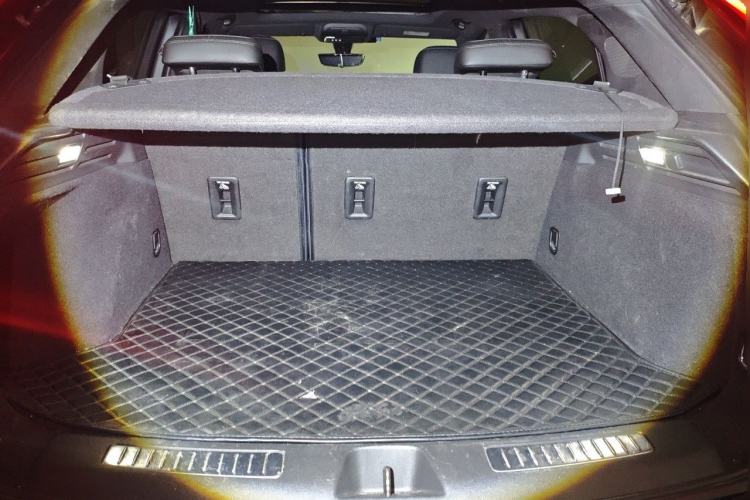 Used Cadillac XT4 2020 28T Two-Wheel-Drive Leading Version Trunk