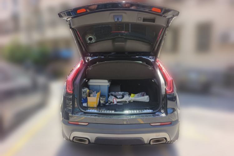 Used Cadillac XT4 2020 28T Two-Wheel-Drive Leading Version Trunk