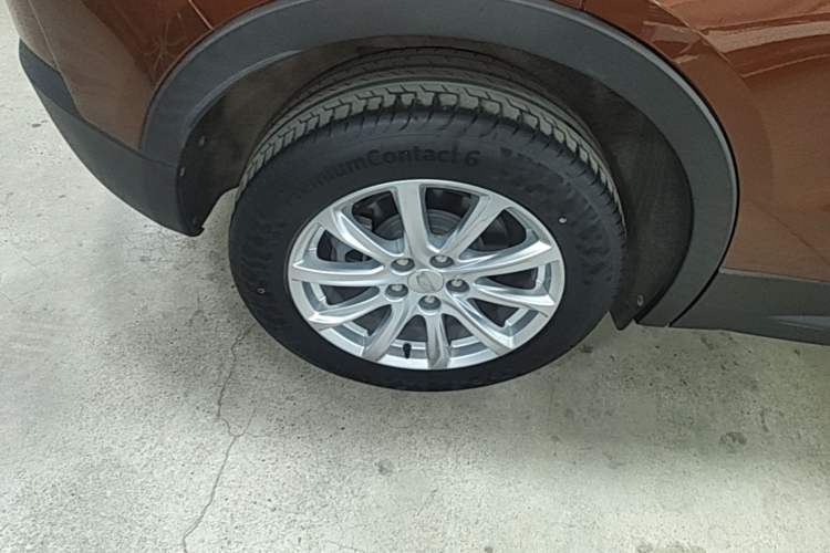 Used Cadillac XT4 2020 Revised Version 28T Two-Wheel Drive Tech Edition Exterior 5