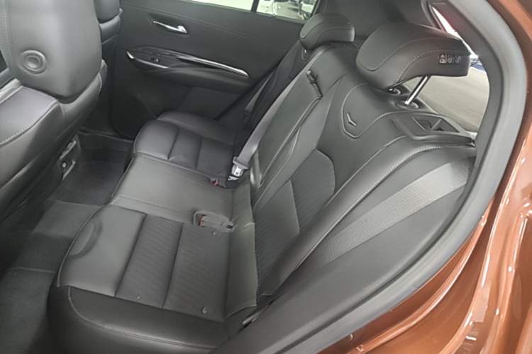 Used Cadillac XT4 2020 Revised Version 28T Two-Wheel Drive Tech Edition Left Rear Seat