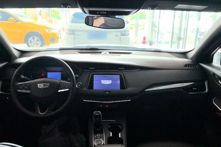 Used Cadillac XT4 2020 Revised Version 28T Two-Wheel Drive Tech Edition Interior 4