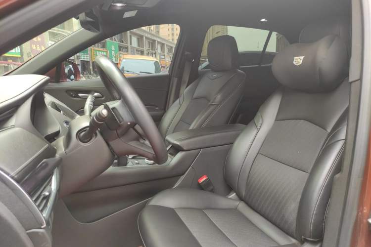 Used Cadillac XT4 2020 Revised Version 28T Two-Wheel Drive Tech Edition Left Front Seat