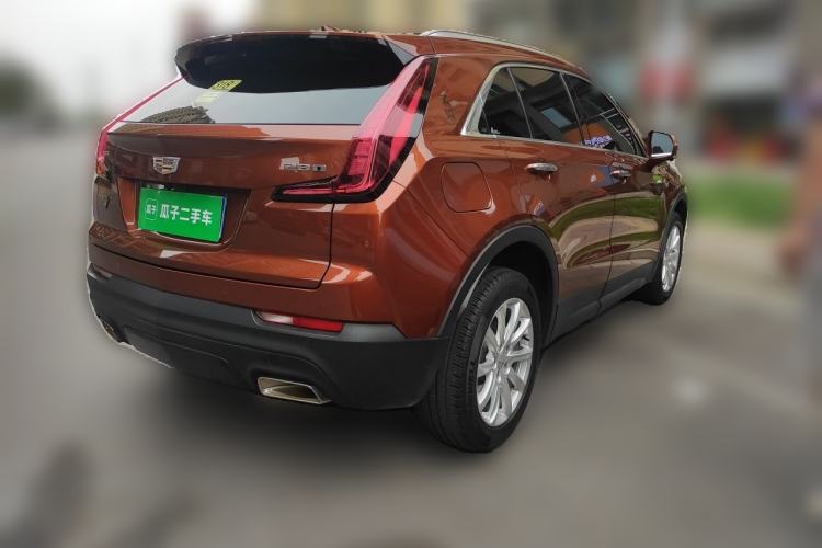 Used Cadillac XT4 2020 Revised Version 28T Two-Wheel Drive Tech Edition Rear Right 45 Deg