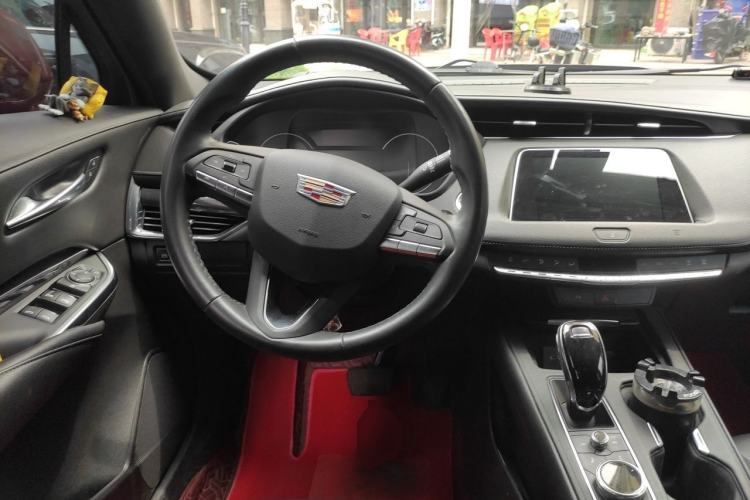 Used Cadillac XT4 2020 Revised Version 28T Two-Wheel Drive Tech Edition Steering Wheel