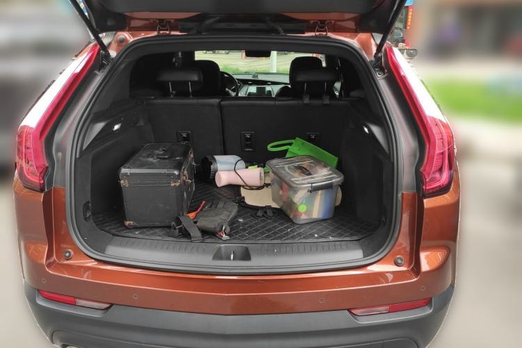 Used Cadillac XT4 2020 Revised Version 28T Two-Wheel Drive Tech Edition Trunk