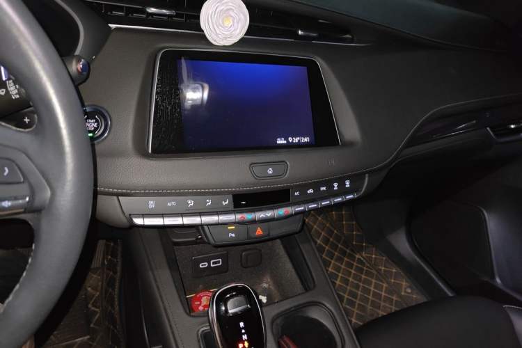 Used Cadillac XT4 2020 Revised Version 28T Two-Wheel Drive Tech Edition Audio And AC Panel