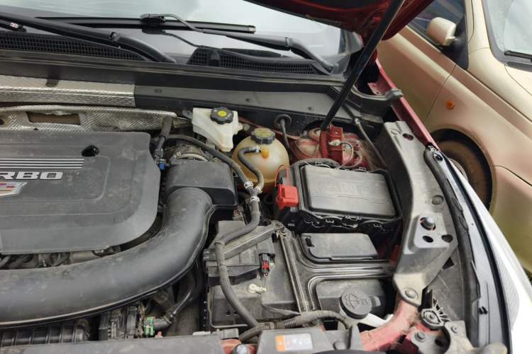 Used Cadillac XT4 2020 Revised Version 28T Two-Wheel Drive Tech Edition Engine Bay Left