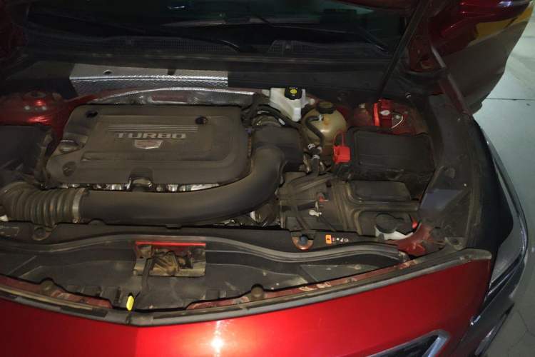 Used Cadillac XT4 2020 28T Two-Wheel-Drive Leading Version Engine Bay Left