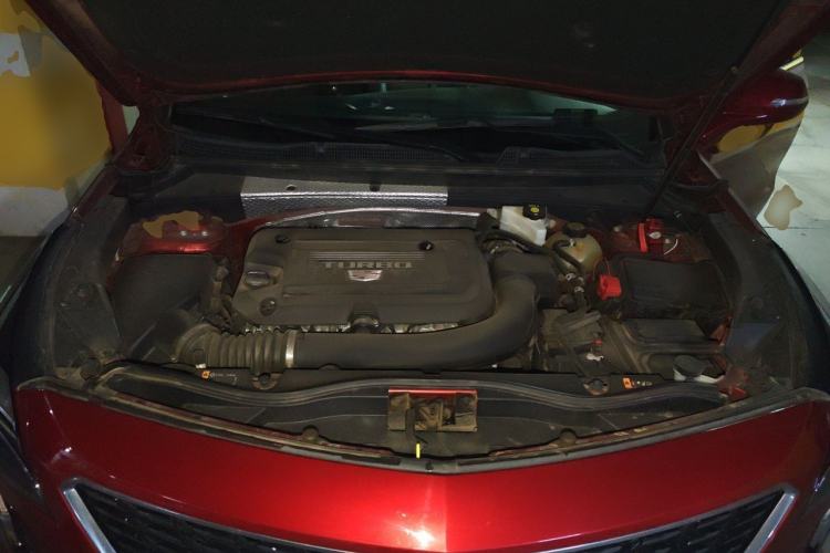 Used Cadillac XT4 2020 28T Two-Wheel-Drive Leading Version Engine Bay