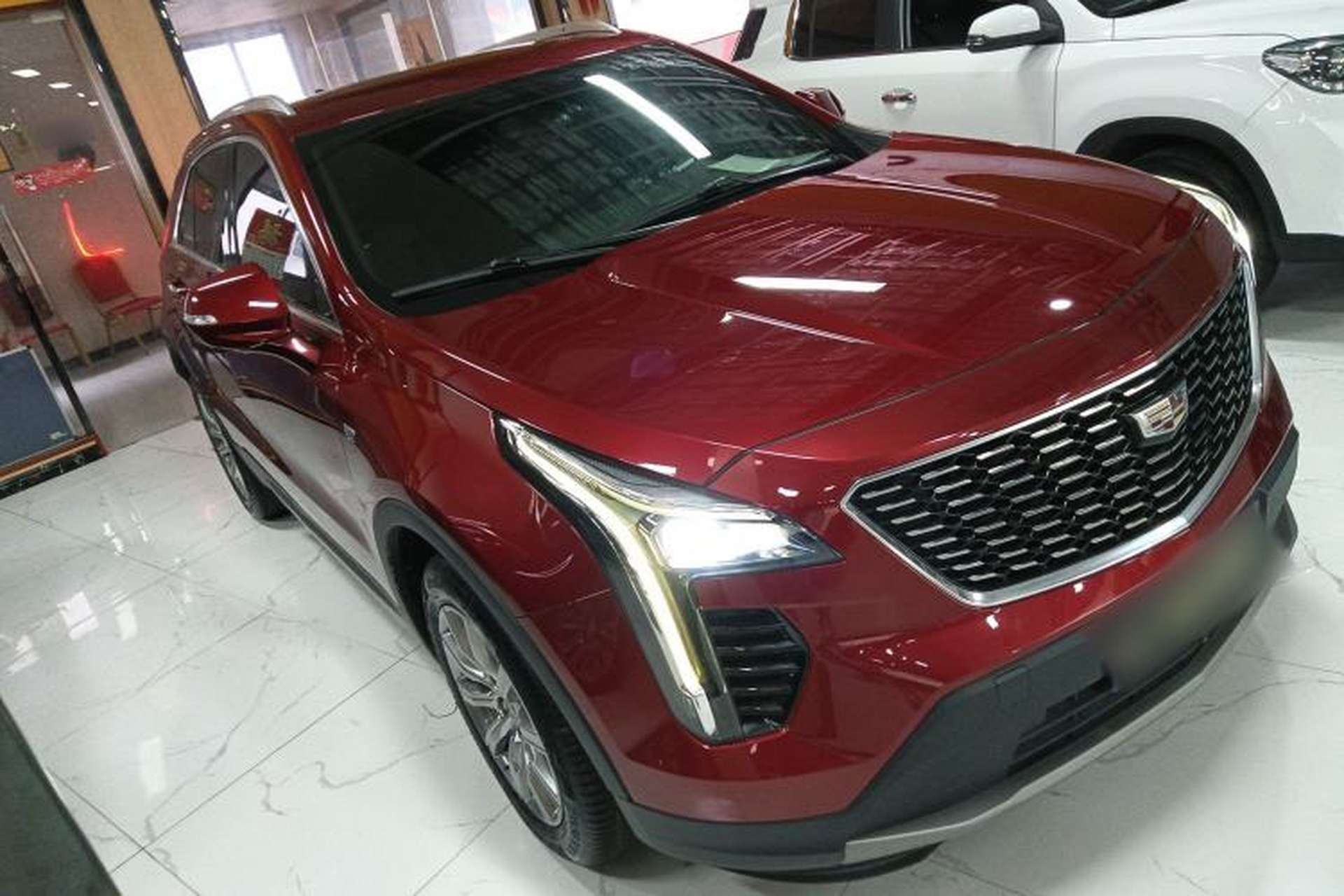 Used Cadillac XT4 2020 Revised Version 28T Two-Wheel Drive Leading Edition Front Right 45 Deg