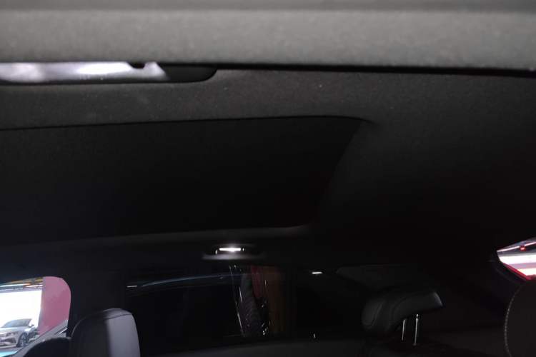 Used Cadillac XT4 2020 Revised Version 28T Two-Wheel Drive Tech Edition Headliner