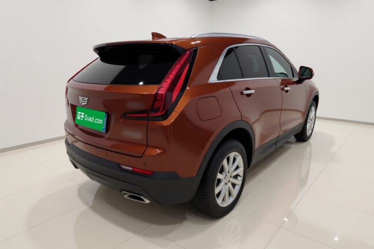 Used Cadillac XT4 2020 Revised Version 28T Two-Wheel Drive Tech Edition Rear Right 45 Deg