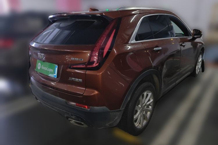 Used Cadillac XT4 2020 Revised Version 28T Two-Wheel Drive Tech Edition Rear Right 45 Deg