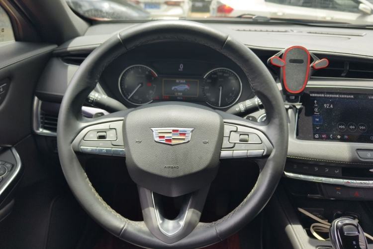 Used Cadillac XT4 2020 Revised Version 28T Two-Wheel Drive Tech Edition Steering Wheel