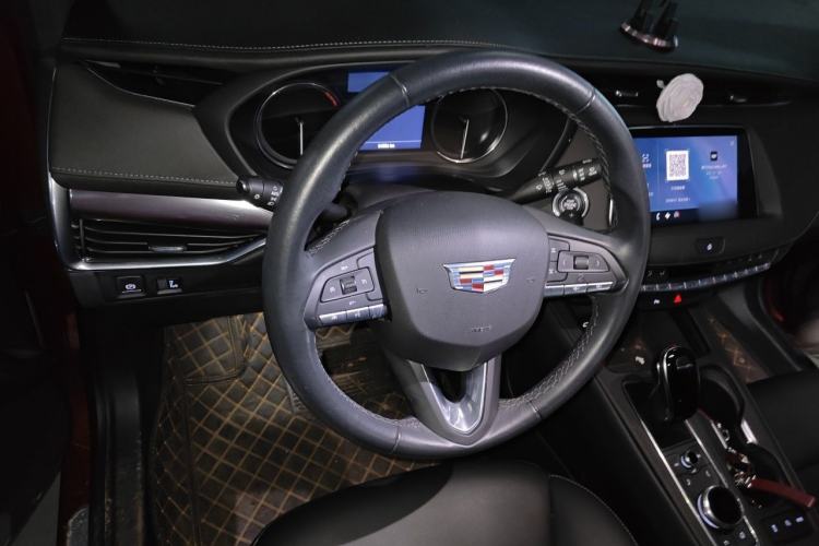 Used Cadillac XT4 2020 Revised Version 28T Two-Wheel Drive Tech Edition Steering Wheel