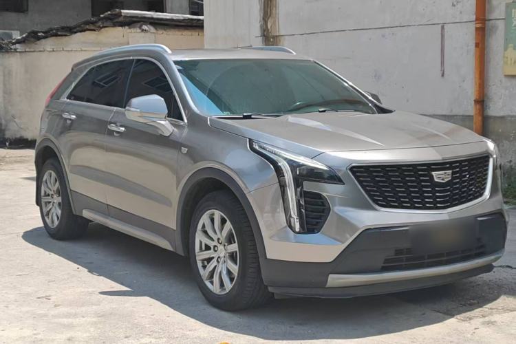 Used Cadillac XT4 2020 28T Two-Wheel-Drive Leading Version Exterior 2