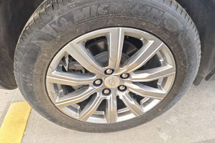Used Cadillac XT4 2020 Revised Version 28T Two-Wheel Drive Leading Edition Right Rear Wheel Hub
