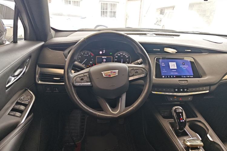 Used Cadillac XT4 2020 Revised Version 28T Two-Wheel Drive Leading Edition Steering Wheel