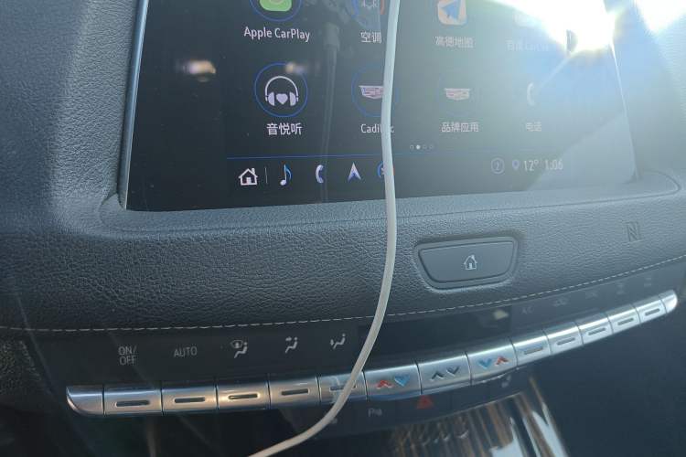 Used Cadillac XT4 2020 Revised Version 28T Two-Wheel Drive Leading Edition Audio And AC Panel