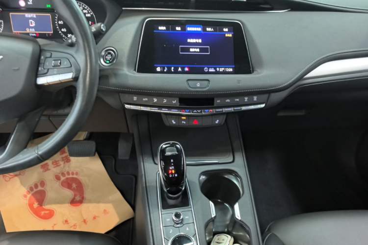 Used Cadillac XT4 2020 Revised Version 28T Two-Wheel Drive Leading Edition Audio And AC Panel