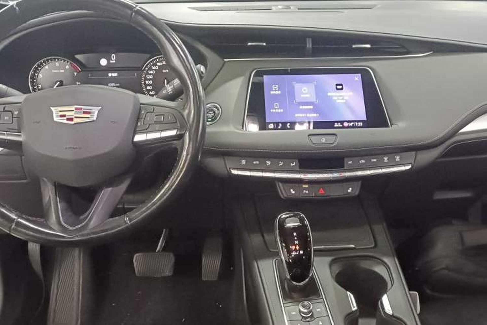Used Cadillac XT4 2020 28T Two-Wheel-Drive Leading Version Audio And AC Panel